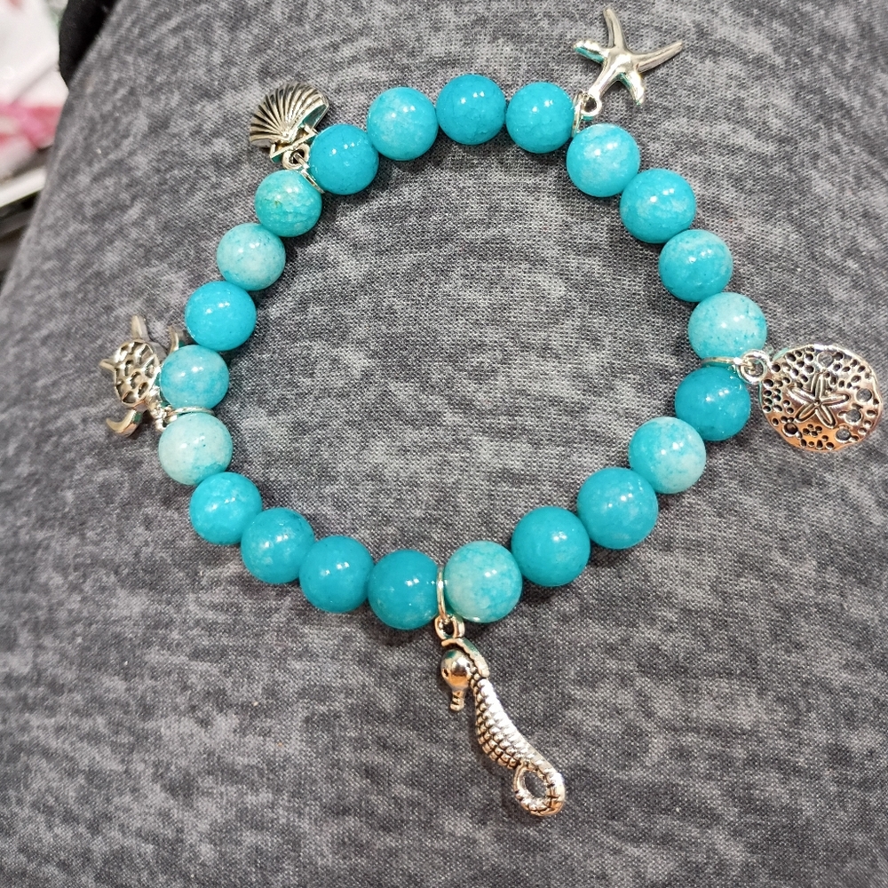 Hand Crafted Dyed Quartz With Ocean Craetures Charm Stretched Bracelet